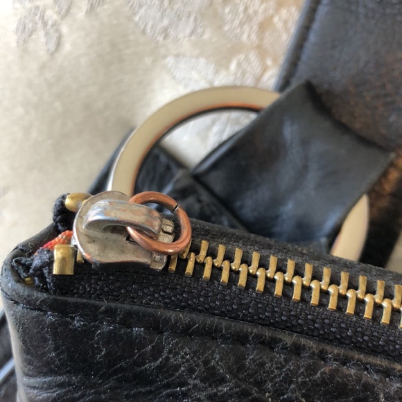 JOANEL BLACK LEATHER STUDDED CROSS BODY WIDE STAP MULTI POCKETS & ZIPPERS - #181 - Picture 11 of 16